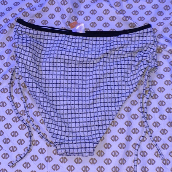 Bikini bottom - Picture 2 of 3